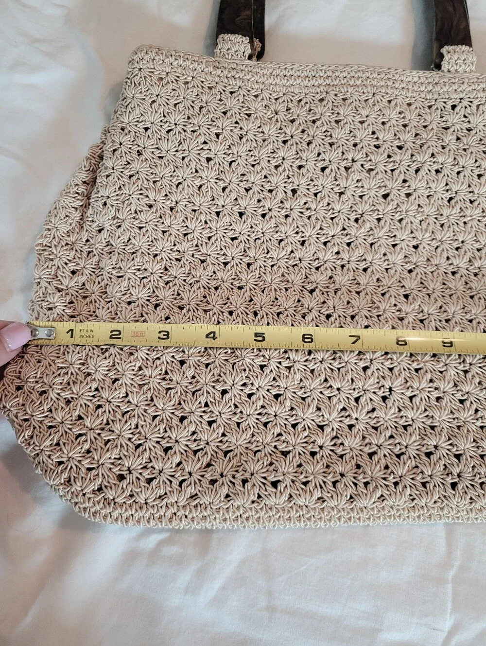Vintage Liz Claiborne Cream Crochet Star Stitch Handbag Tortoiseshell Handle